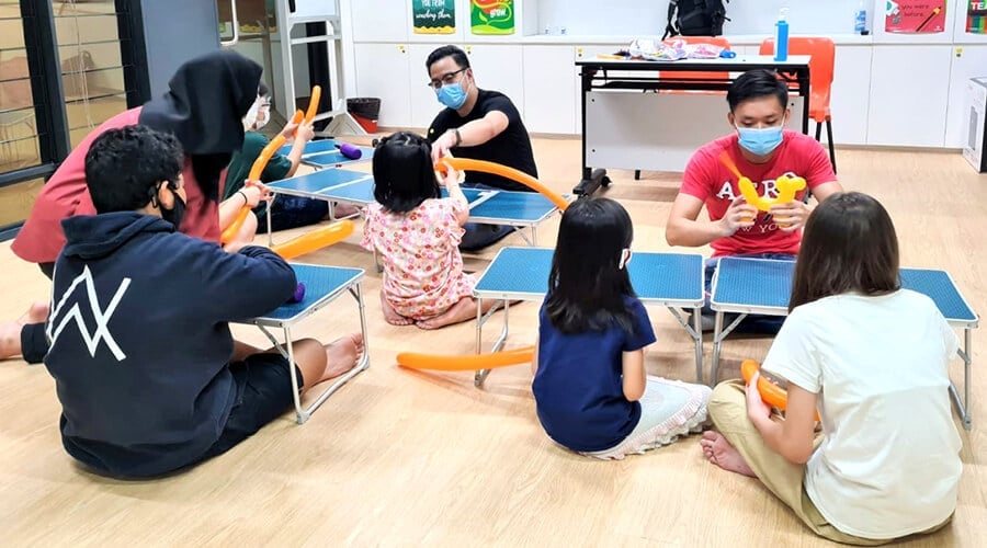 Balloon Sculpting